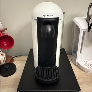 Nespresso Vertuo Plus Machine